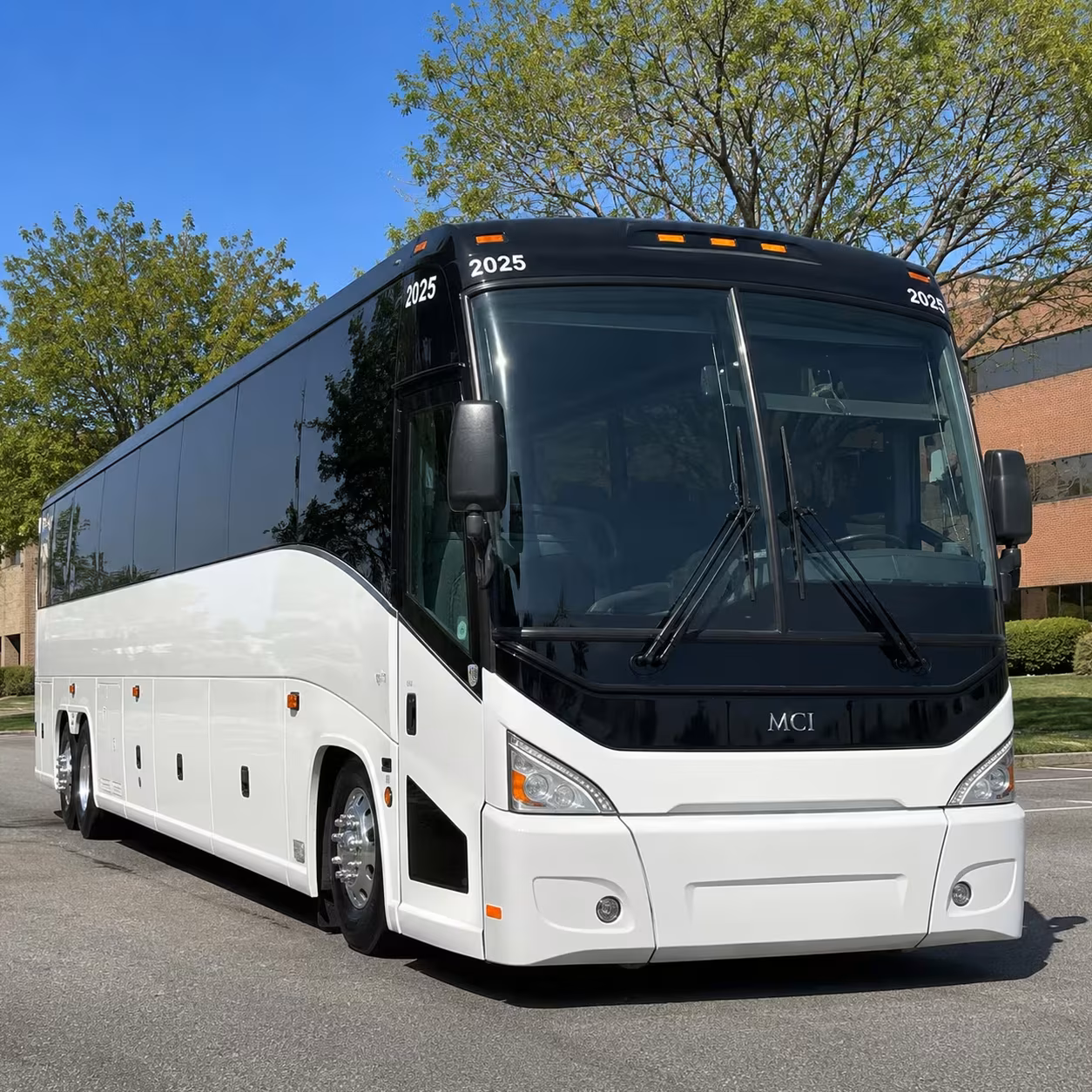 employee shuttle buses for daly city commuters and campuses